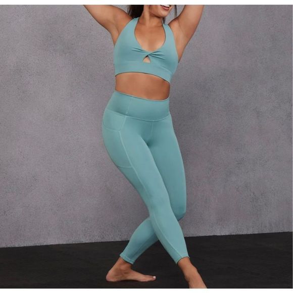 Fabletics Pants - MWT - Fabletics- matching set Small impact sports bra and buttery-soft legging